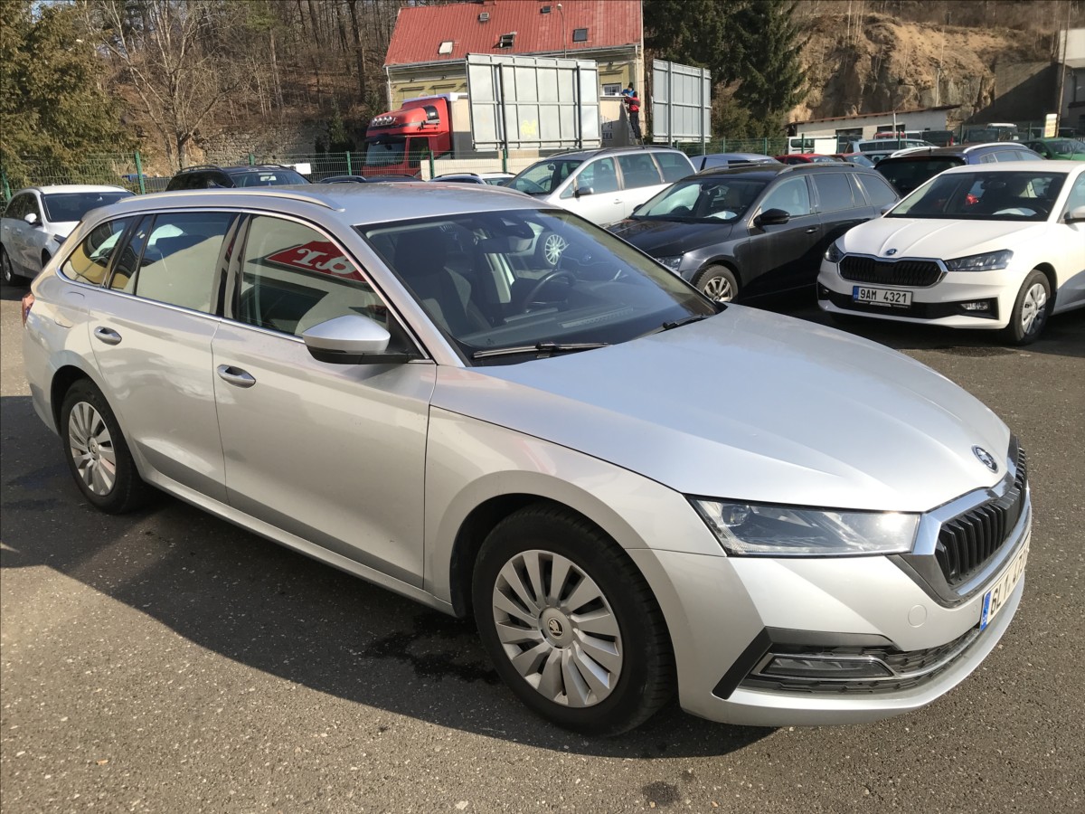 skoda-octavia-2-0-tdi-110kw-dsg-style - 3
