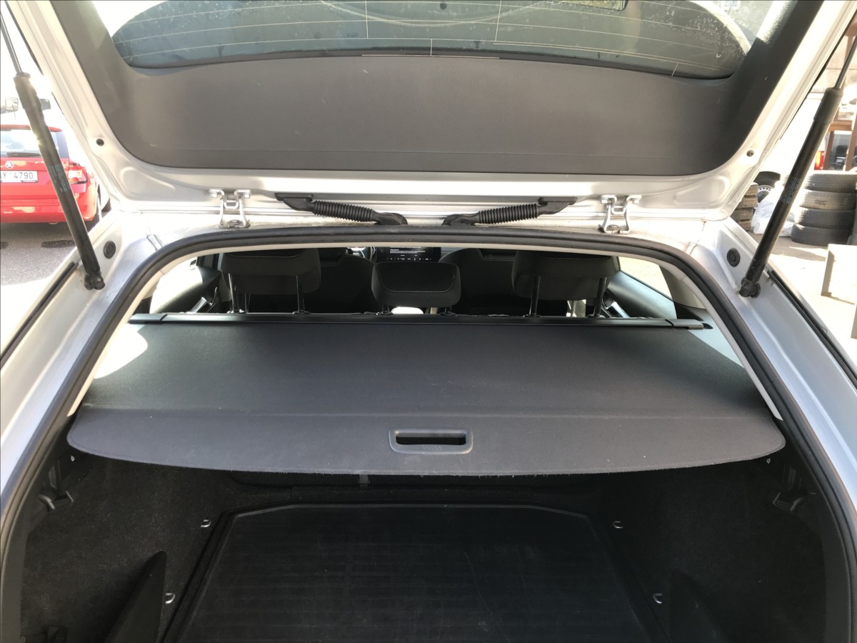 skoda-octavia-2-0-tdi-110kw-dsg-style - 6