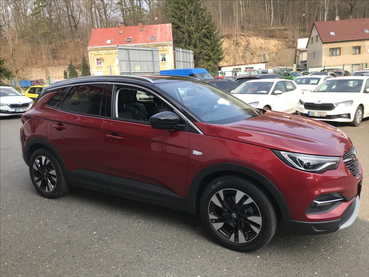 opel-grandland-x-1-2-turbo-96kw-4x2 - 3