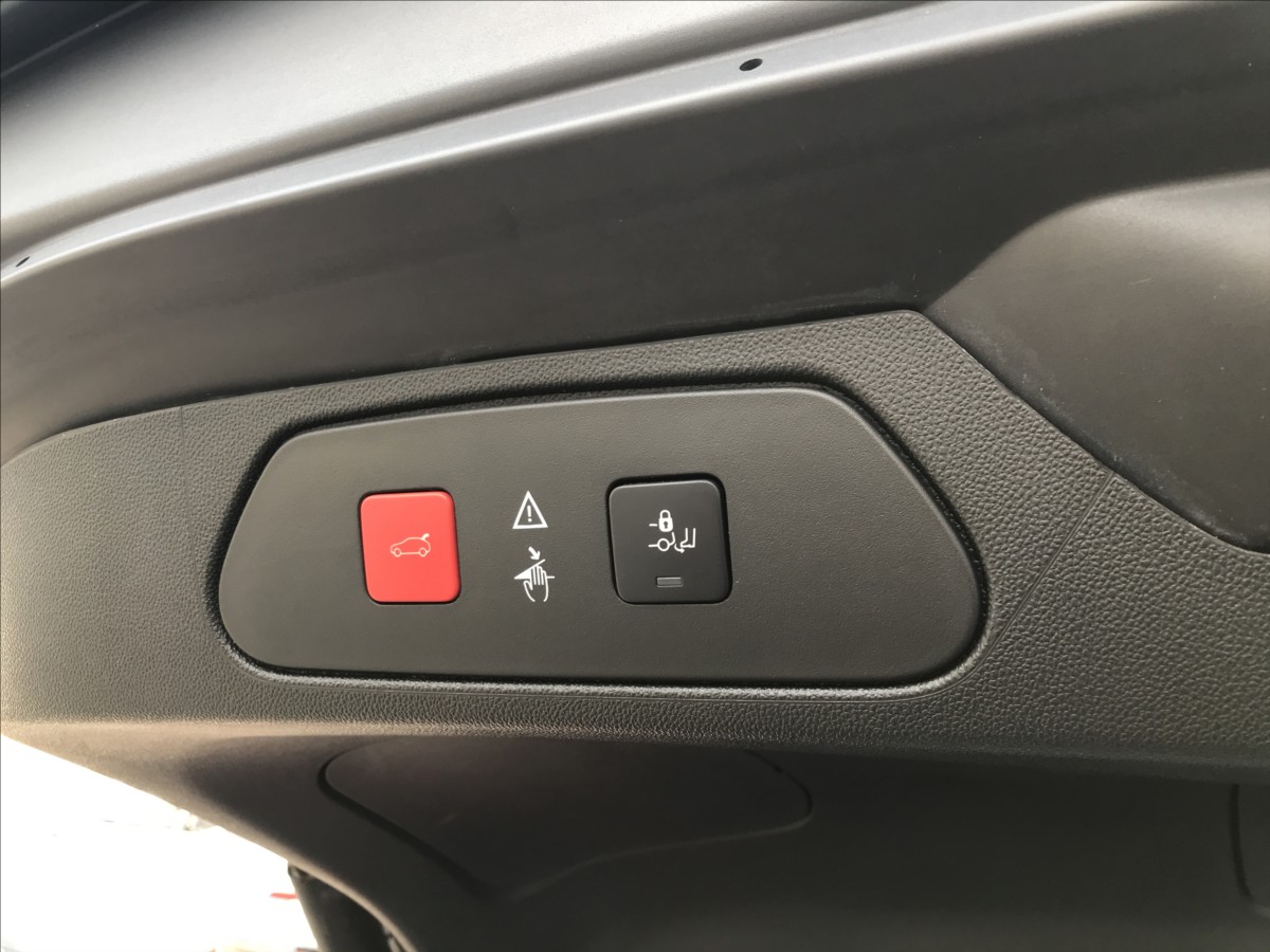 opel-grandland-x-1-2-turbo-96kw-4x2 - 6