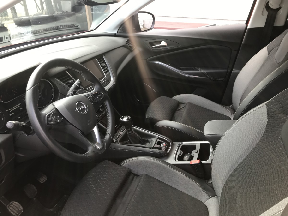 opel-grandland-x-1-2-turbo-96kw-4x2 - 7