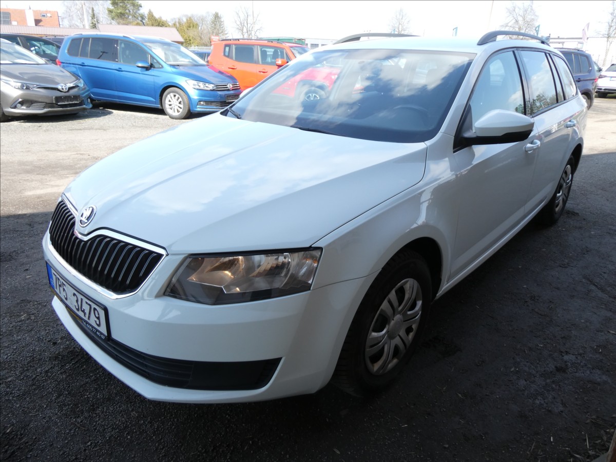 skoda-octavia-1-6-tdi-81kw-combi-po-servise - 4