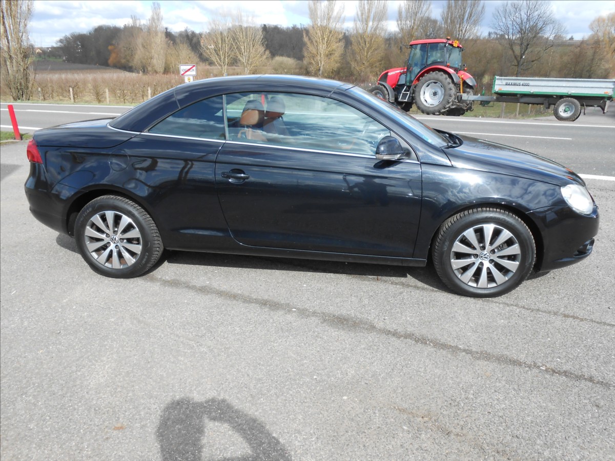 volkswagen-eos-1-4-tsi-90-kw-serviska - 9