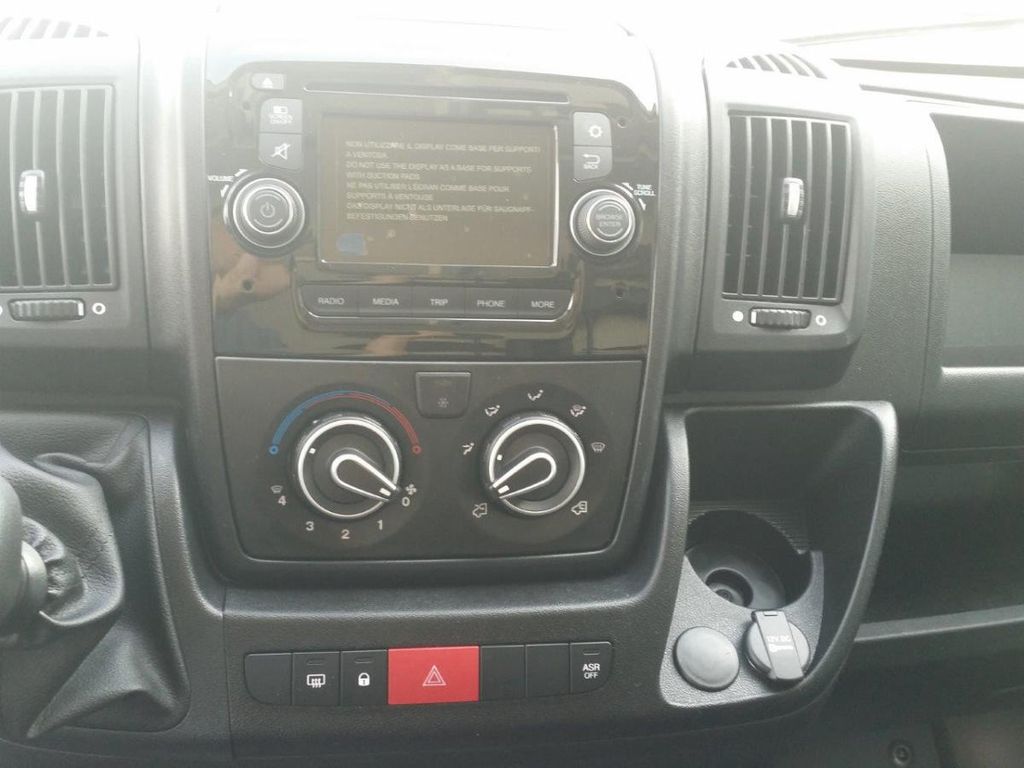 peugeot-boxer-furgon-4350-l4h2-2-2-hdi-140k - 7
