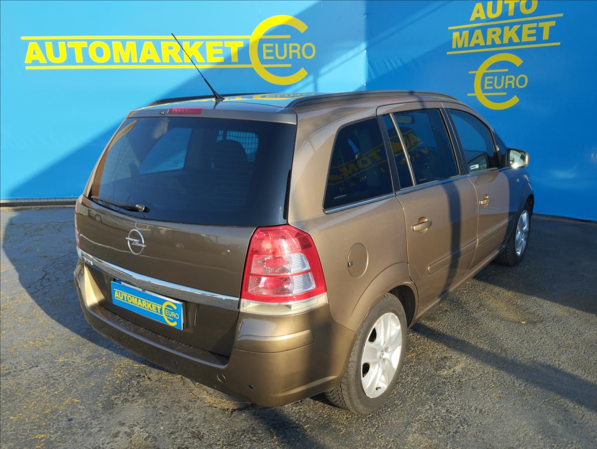 opel-zafira-1-8-i-103kw-1-majitel-nove-cr - 3