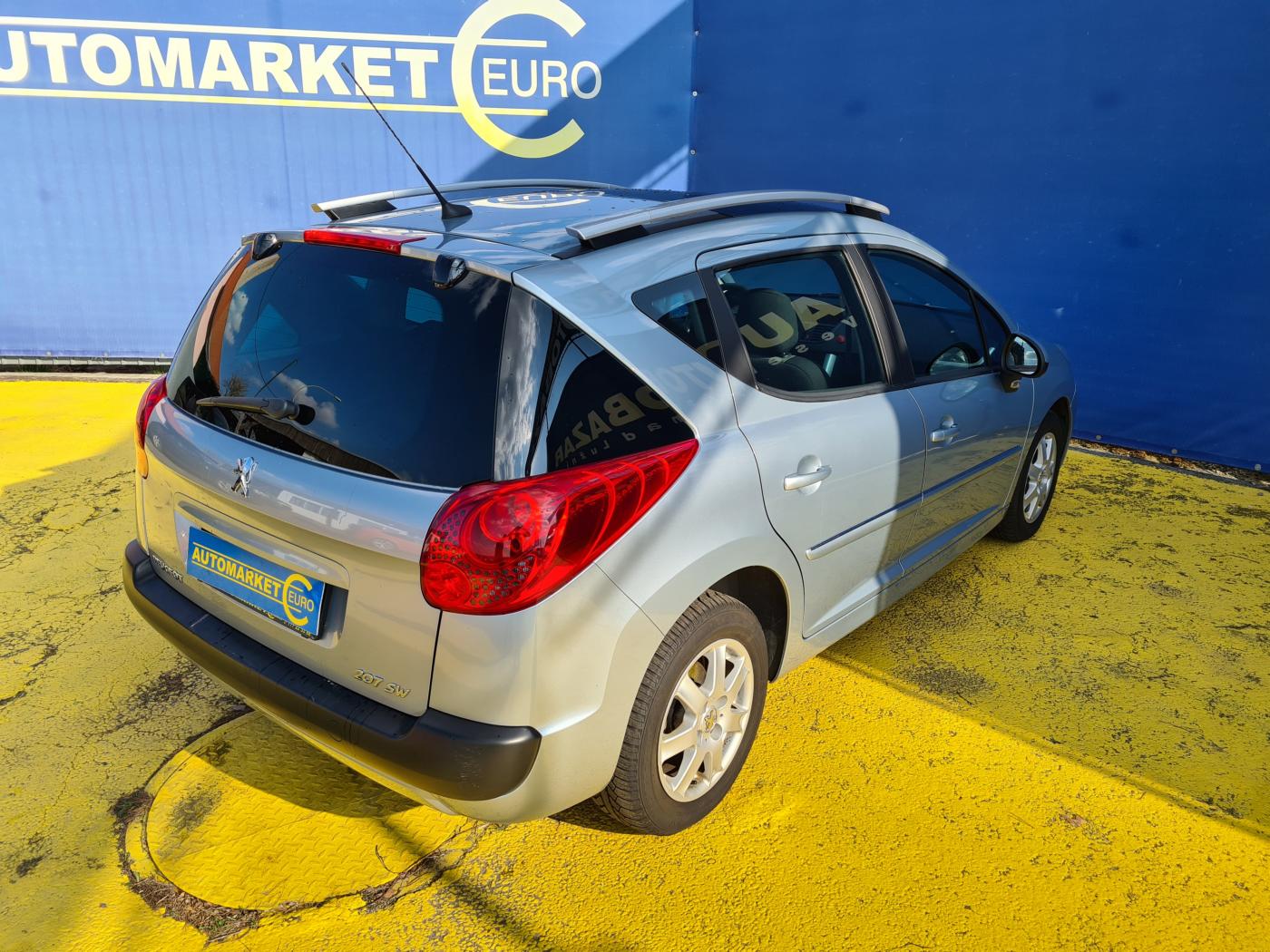 peugeot-207-1-6-hdi-sw - 3