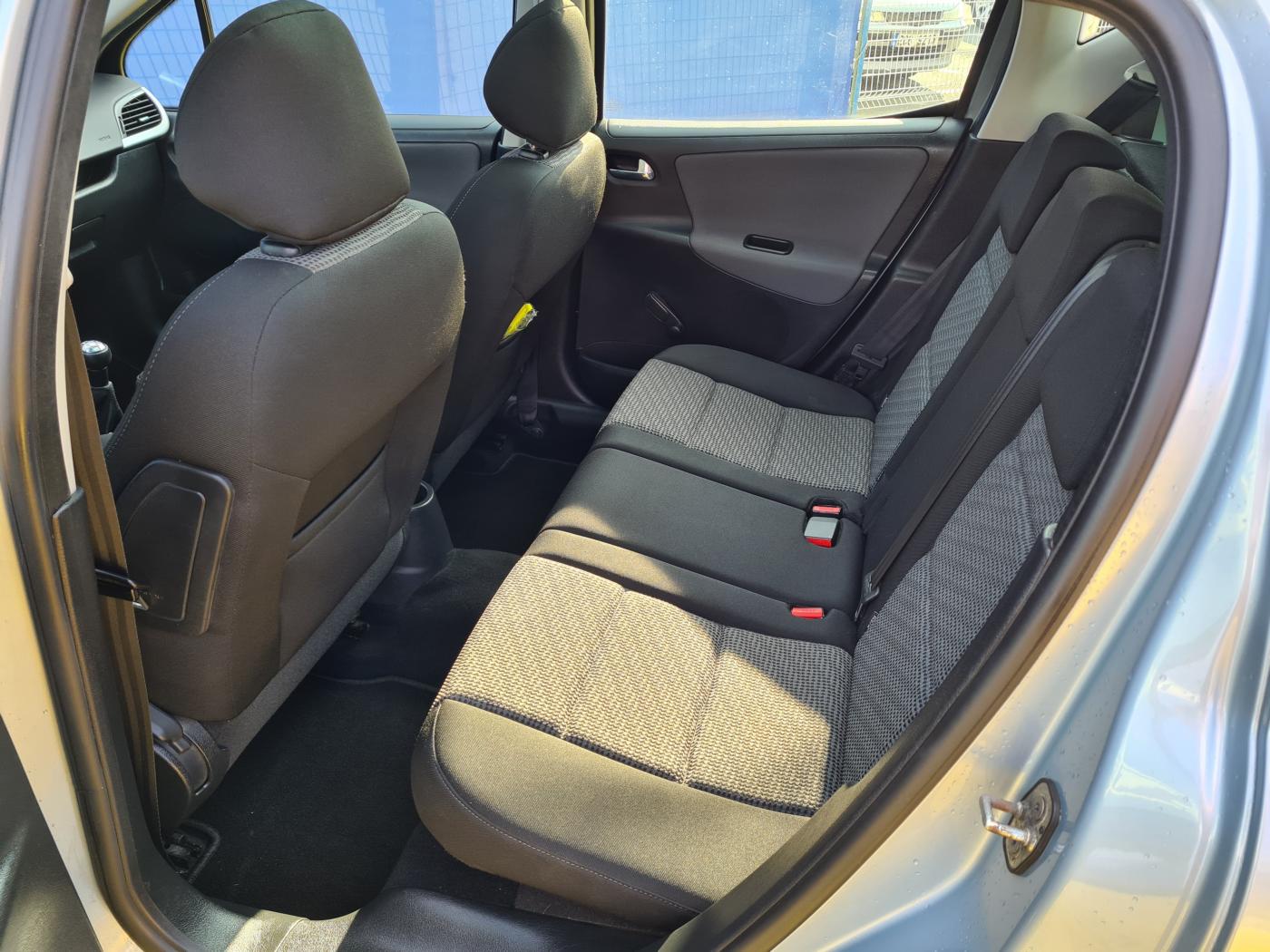peugeot-207-1-6-hdi-sw - 8