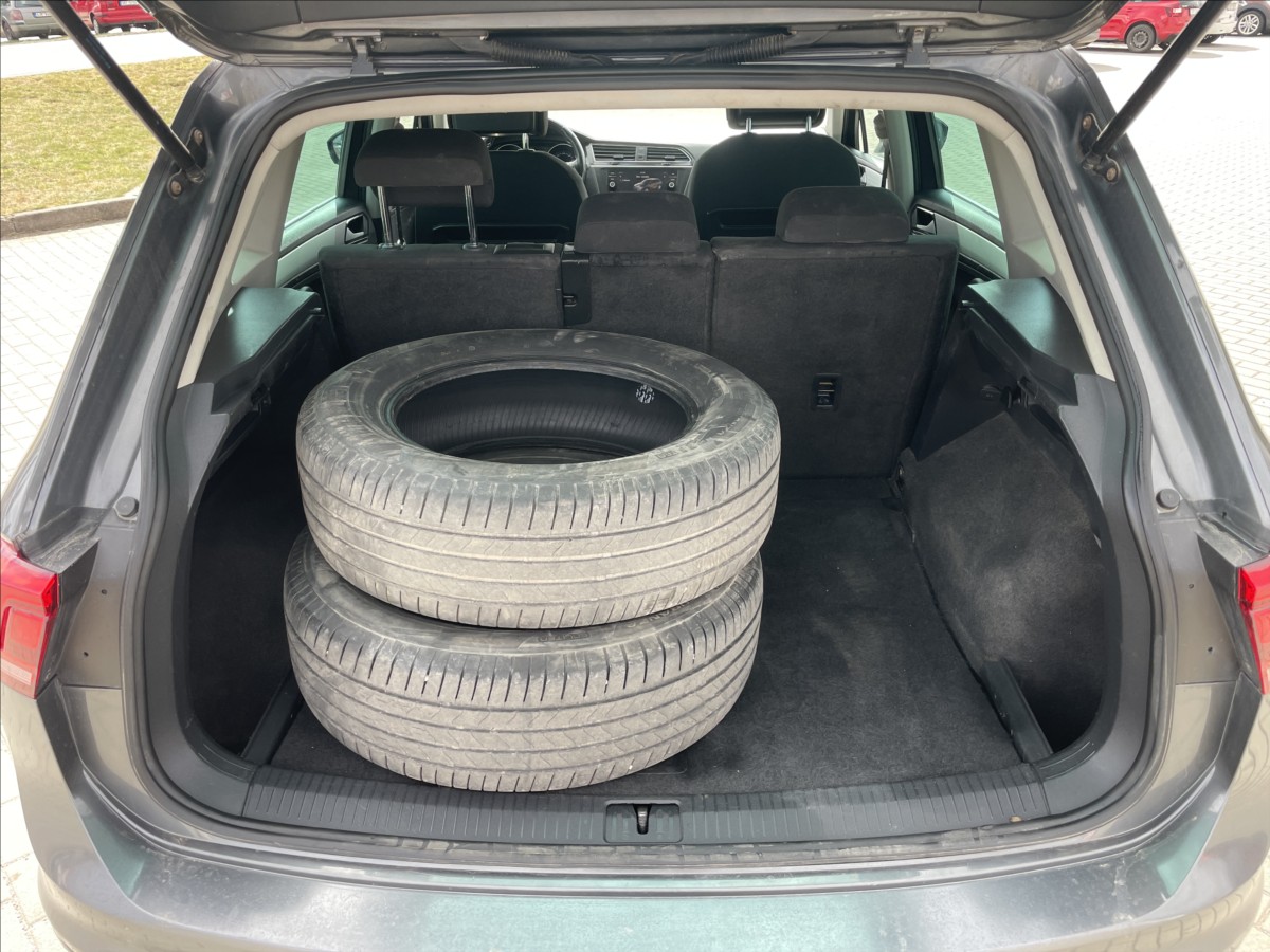 volkswagen-tiguan-2-0-tdi-110kw-dsg-4-matic-bez-koroze - 8