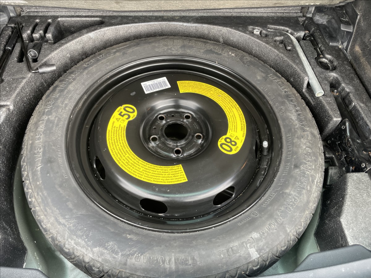 volkswagen-tiguan-2-0-tdi-110kw-dsg-4-matic-bez-koroze - 9