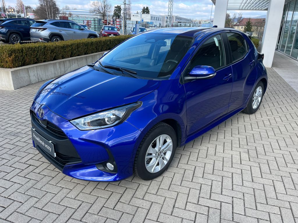 toyota-yaris-1-5-hybrid-e-cvt-comfort - 1