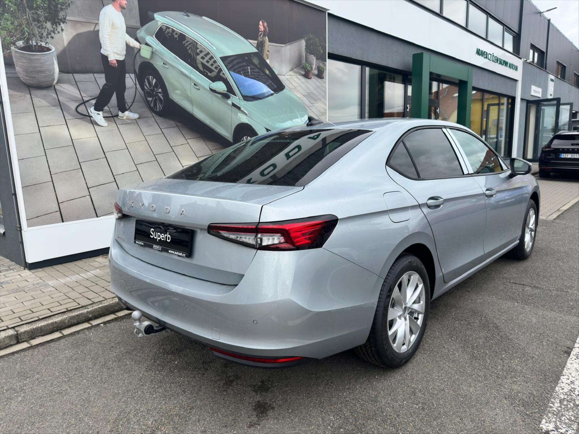 skoda-superb-2-0-tdi-110-kw-selection - 3