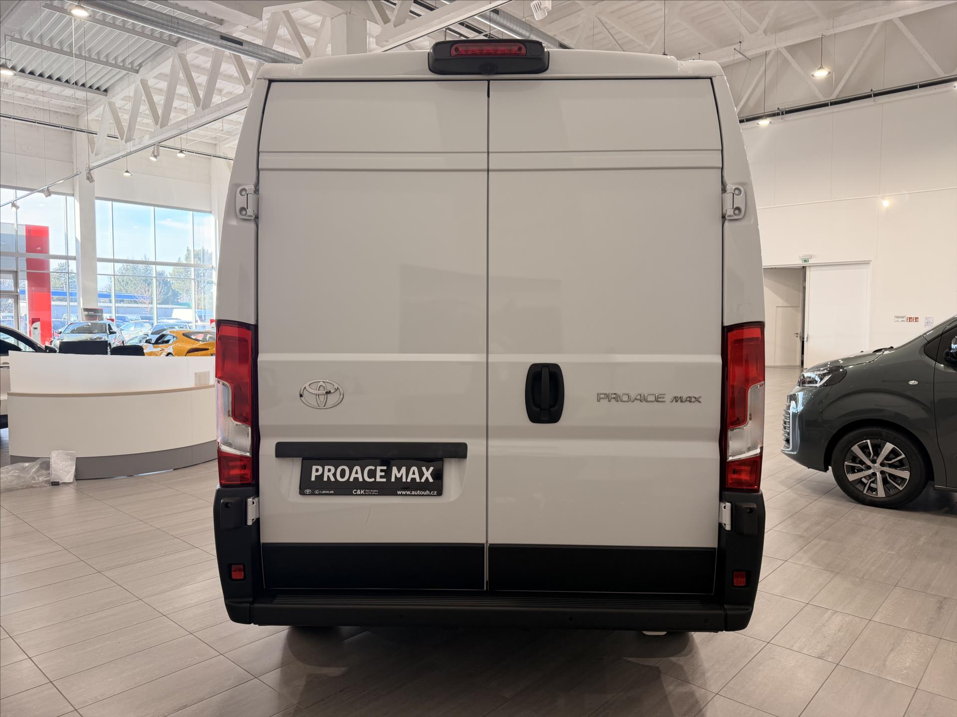 toyota-proace-2-2-diesel-120hp-6mt-max-active-l2h2-4d - 3