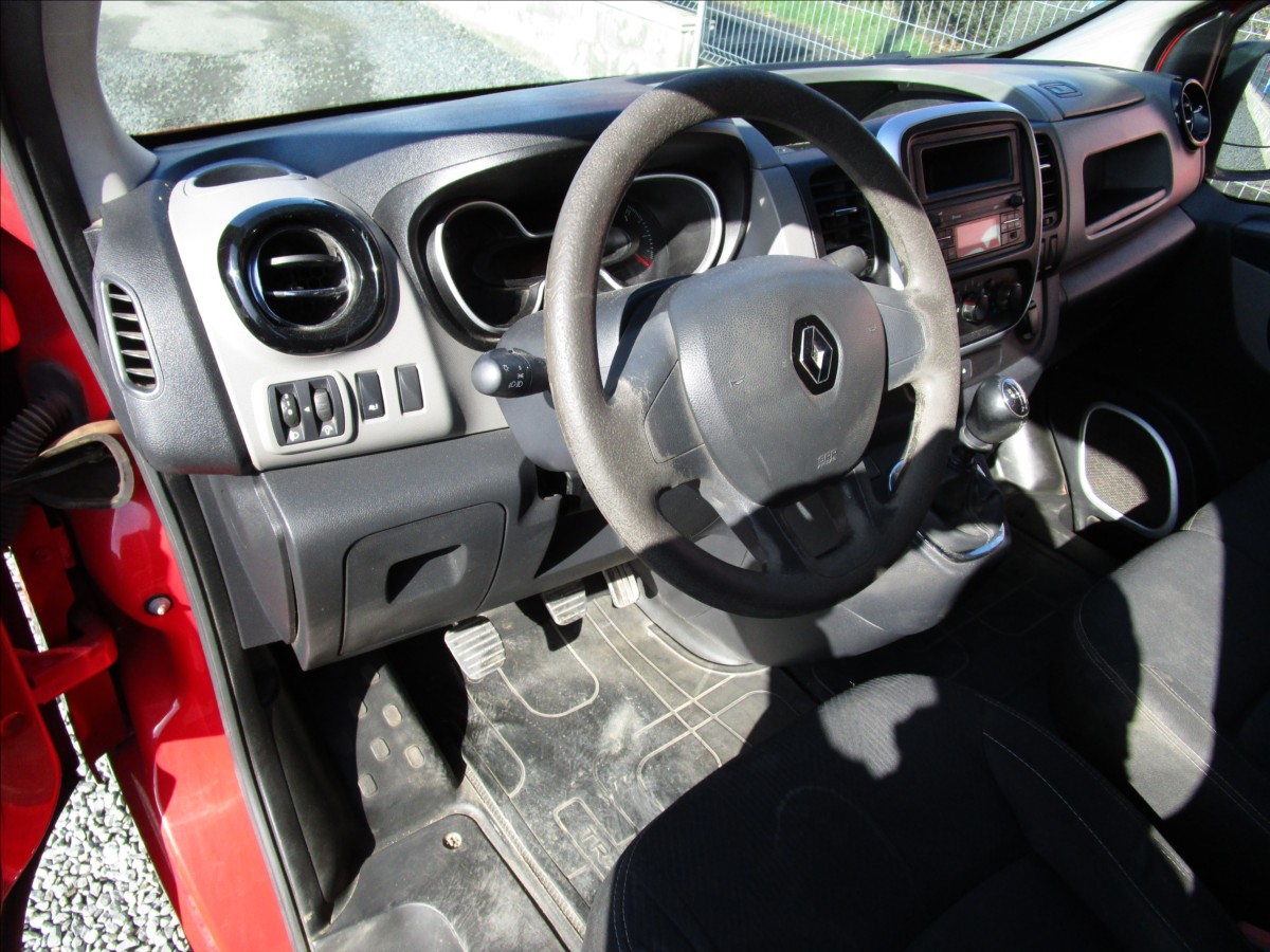renault-trafic-1-6dci-klima-1-maj - 8