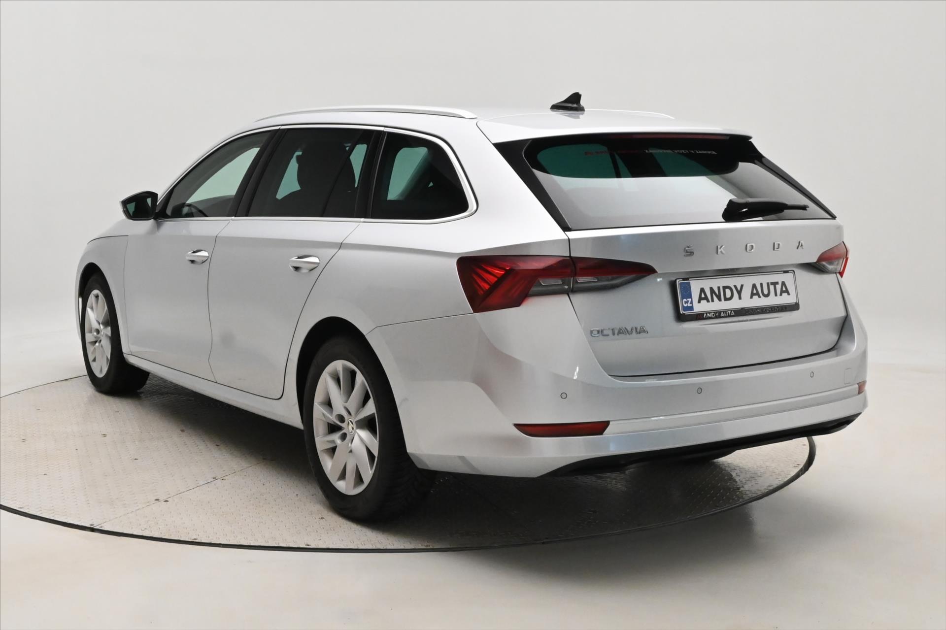 skoda-octavia-2-0-tdi-85-kw-virtual-navi-zaruka-az-5-let - 6