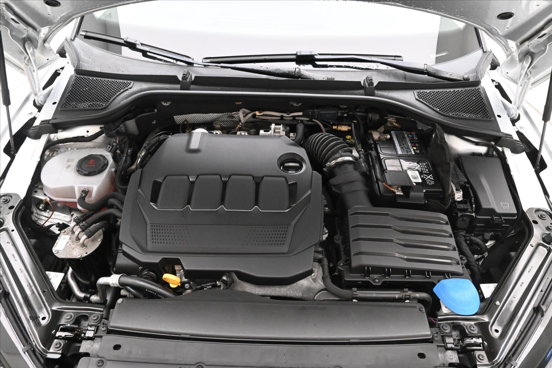skoda-octavia-2-0-tdi-85-kw-virtual-navi-zaruka-az-5-let - 8