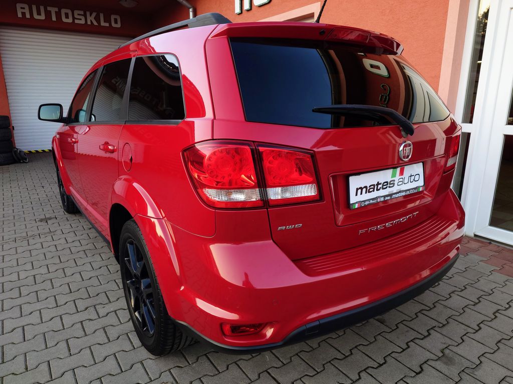 fiat-freemont-2-0-multijet-125kw-black-code - 2