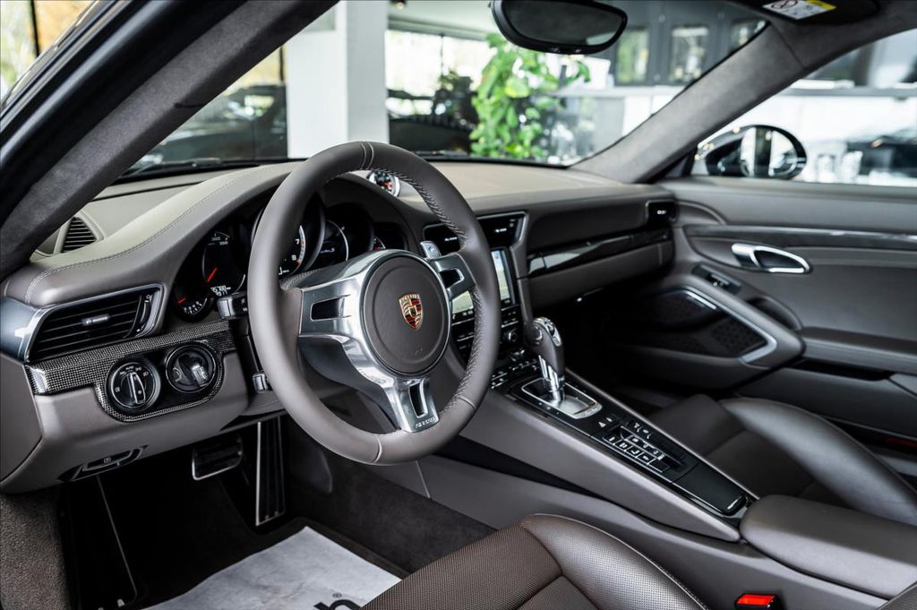 porsche-911-turbo-s-karbon-burmester-pccb - 4