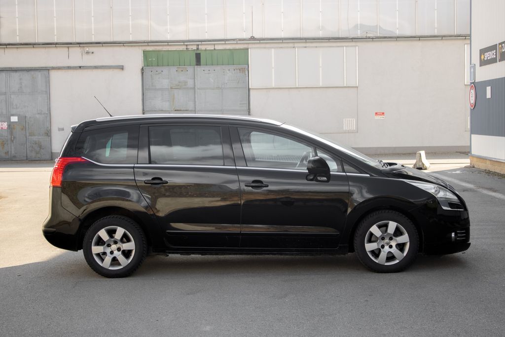 peugeot-5008 - 3