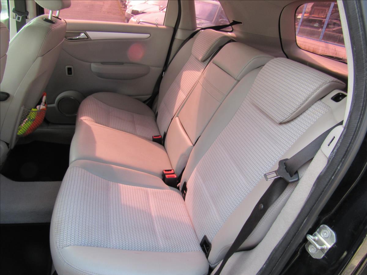 mercedes-benz-tridy-b-2-0-turbo-b200 - 9