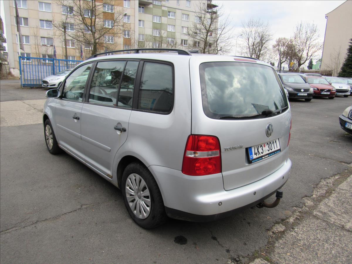 volkswagen-touran-1-6-mpi-75kw - 3
