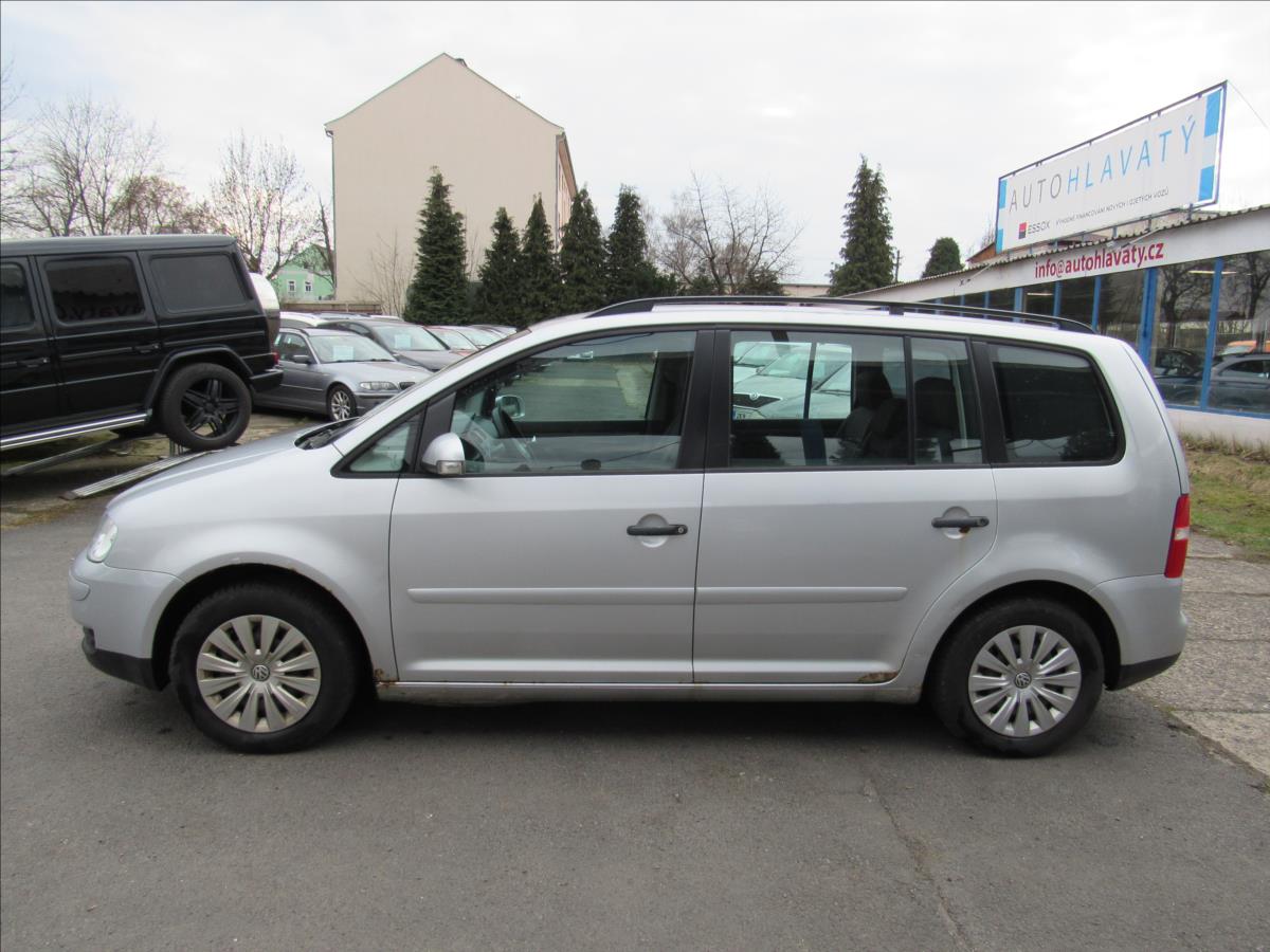 volkswagen-touran-1-6-mpi-75kw - 6