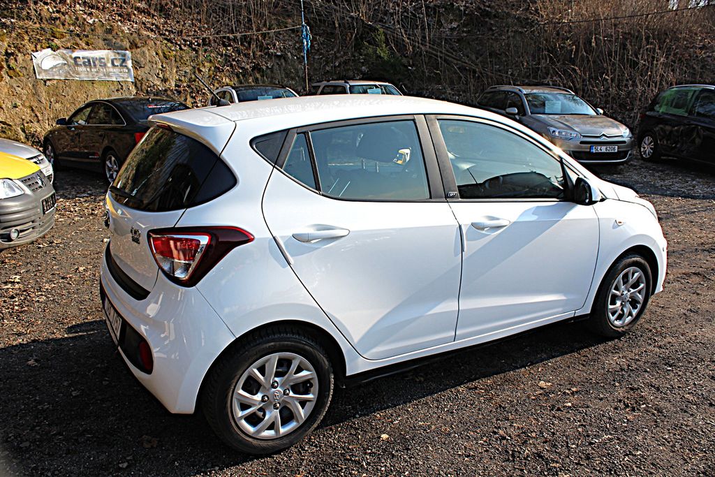 hyundai-i10-1-0i-fl-64250-km - 4