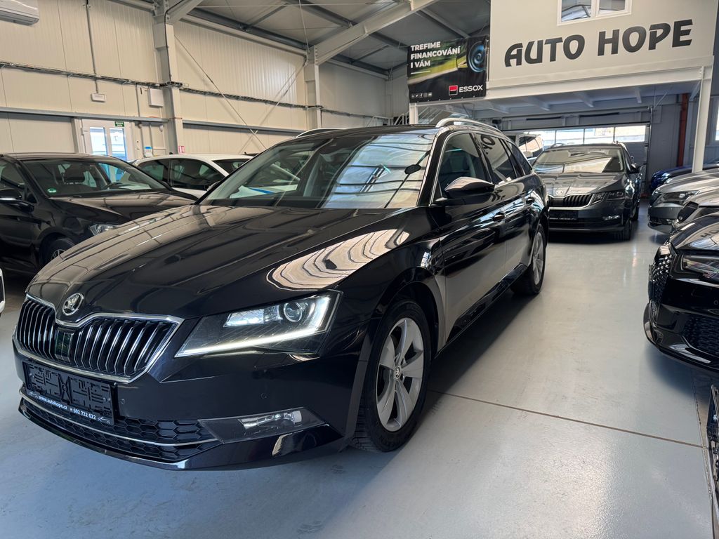 skoda-superb-combi-2-0-tdi-dsg-style - 2