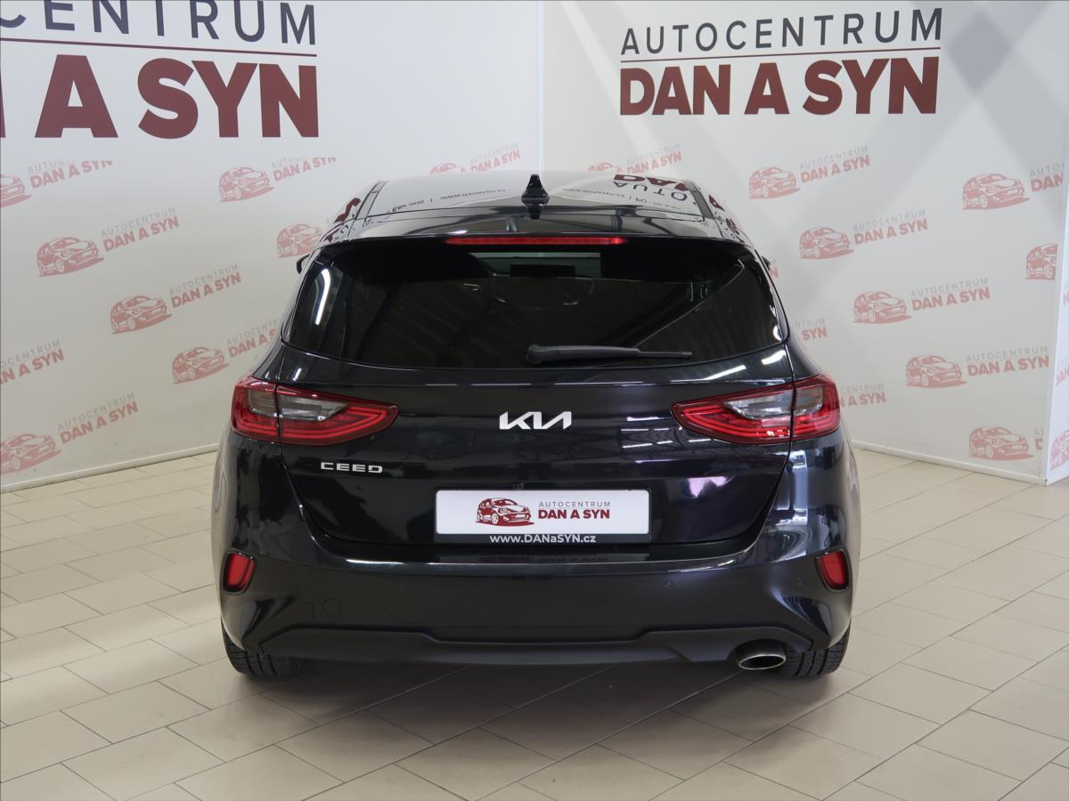 kia-ceed-1-5-117-kw-1-majitel-cz - 4