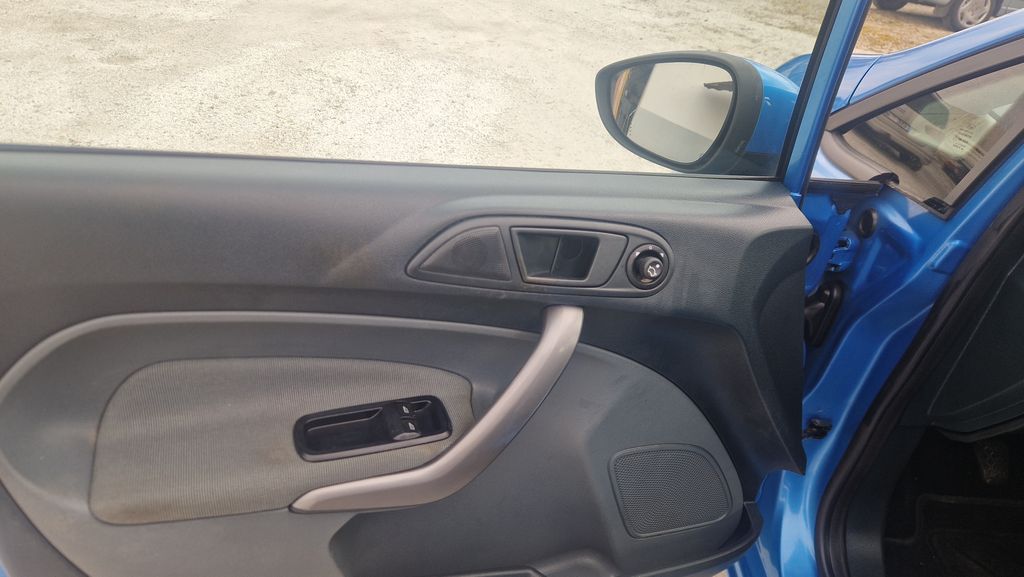 ford-fiesta-1-25-16-v - 6