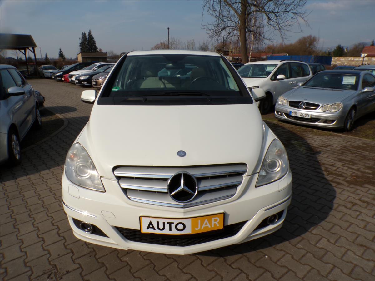 mercedes-benz-tridy-b-2-0-i-200-panorama - 2