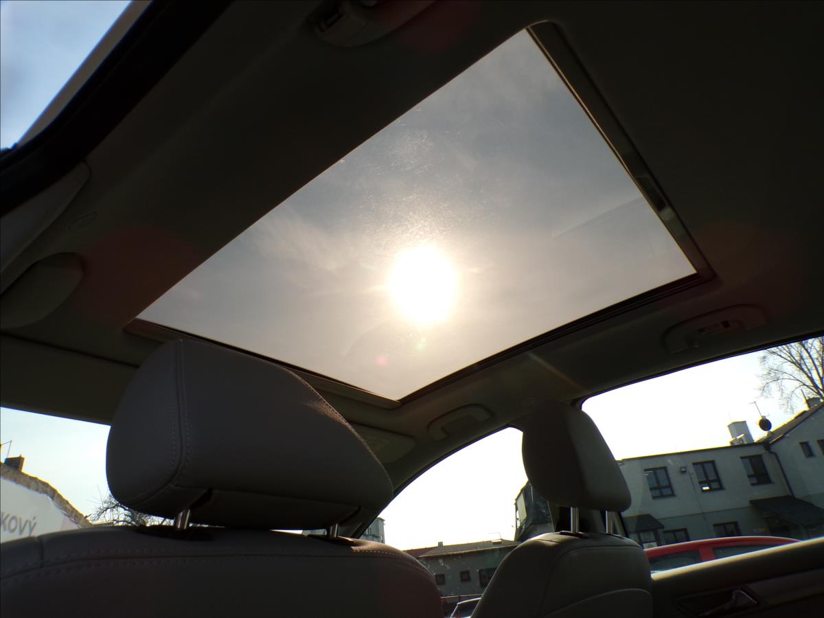 mercedes-benz-tridy-b-2-0-i-200-panorama - 7