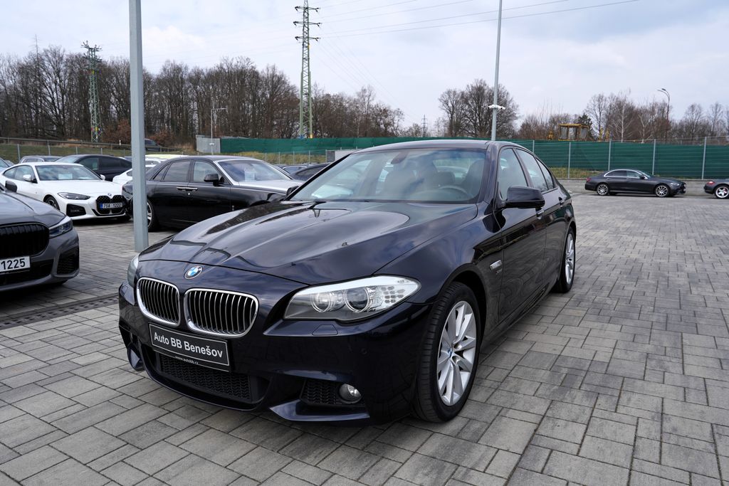 bmw-rada-5-530d-xdrive-mpaket-at-260ps-cr - 1