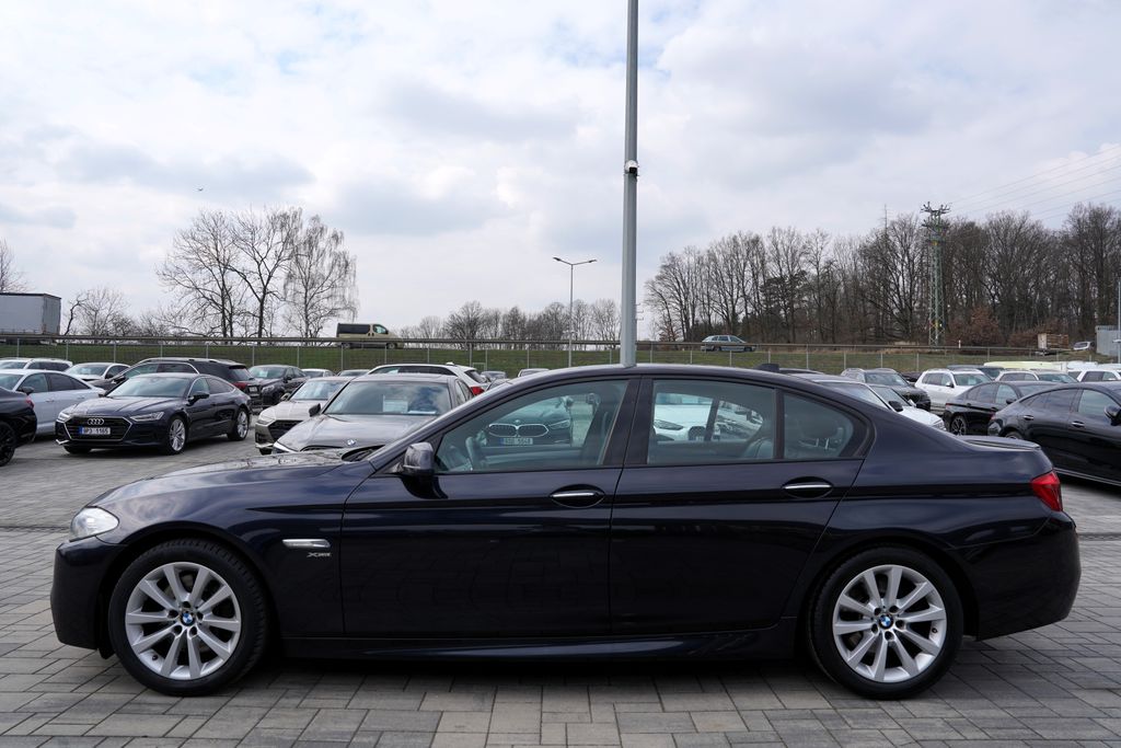 bmw-rada-5-530d-xdrive-mpaket-at-260ps-cr - 2