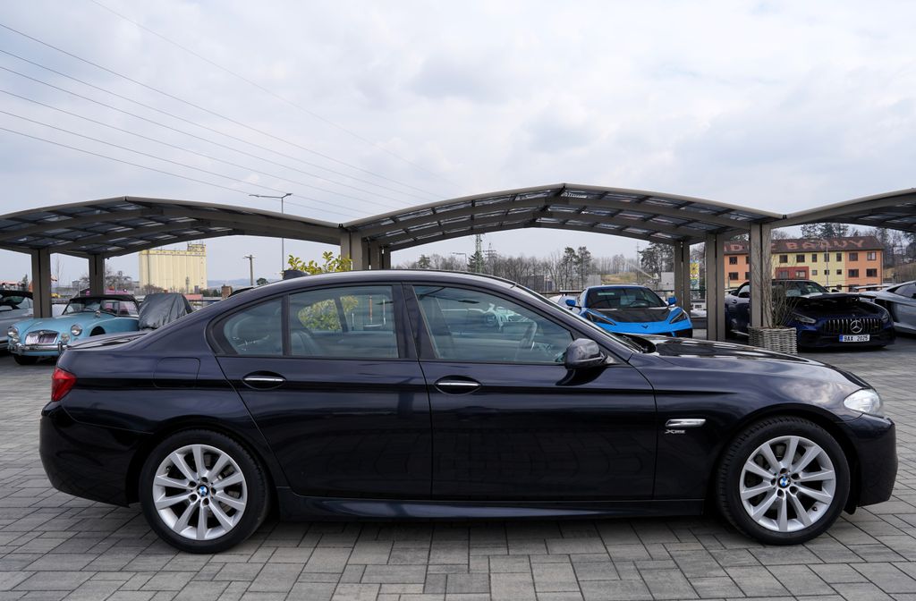 bmw-rada-5-530d-xdrive-mpaket-at-260ps-cr - 6