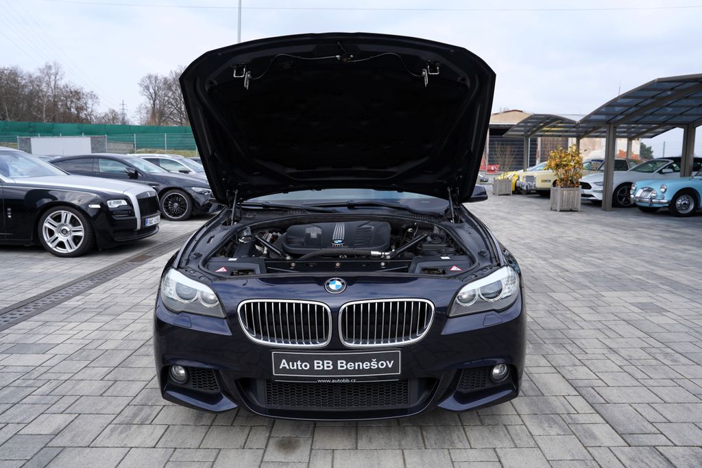 bmw-rada-5-530d-xdrive-mpaket-at-260ps-cr - 8