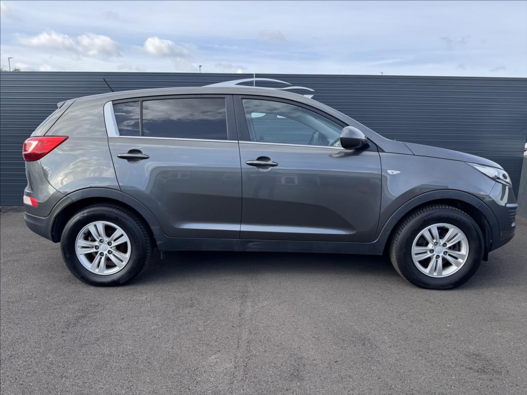 kia-sportage-1-6 - 5