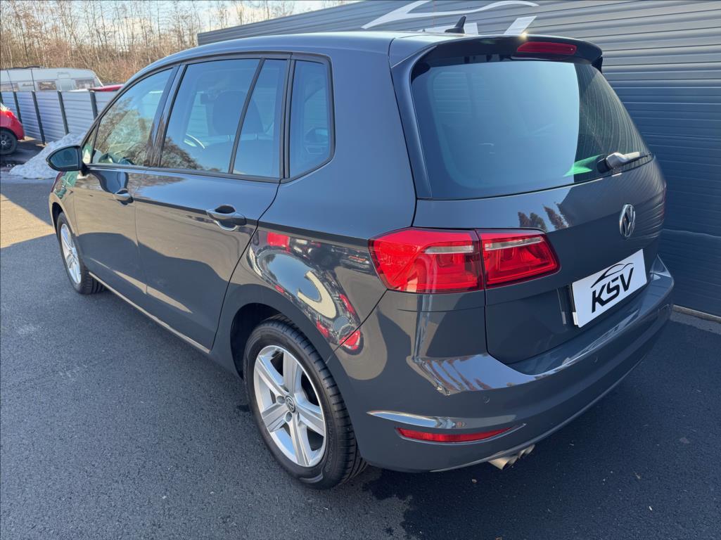 volkswagen-golf-sportsvan-2-0 - 8