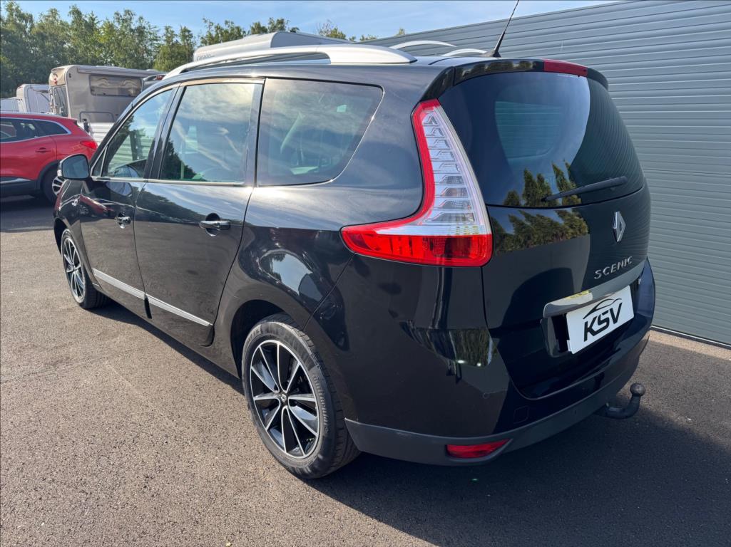 renault-grand-scenic-1-2 - 8