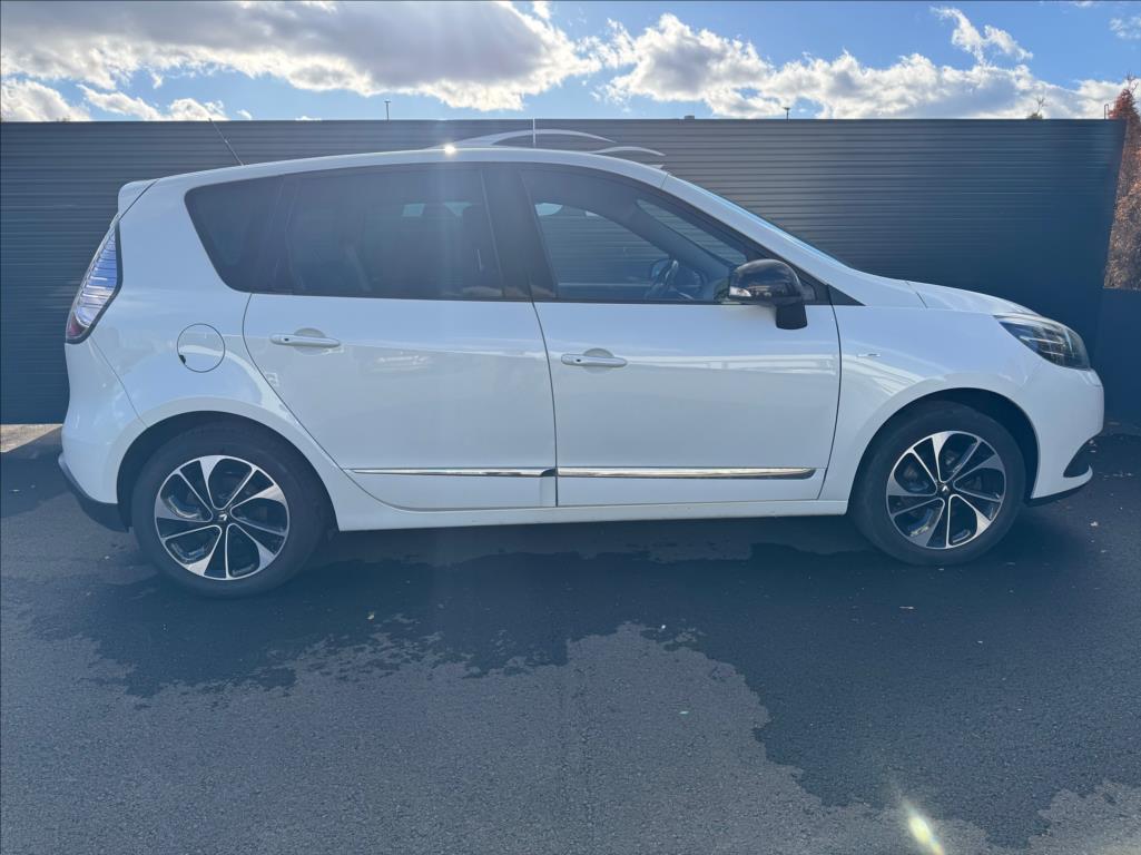 renault-scenic-1-2 - 5