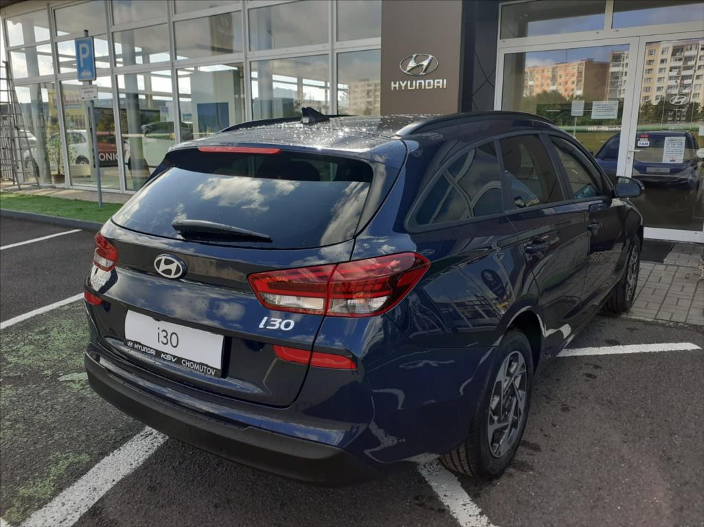 hyundai-i30-1-0-t-gdi-mt-kombi-smart-heat - 1