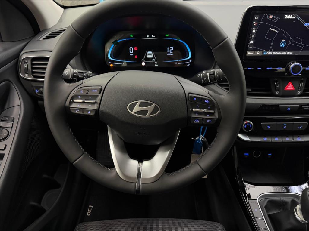 hyundai-i30-1-0-t-gdi-mt-kombi-smart-heat - 5