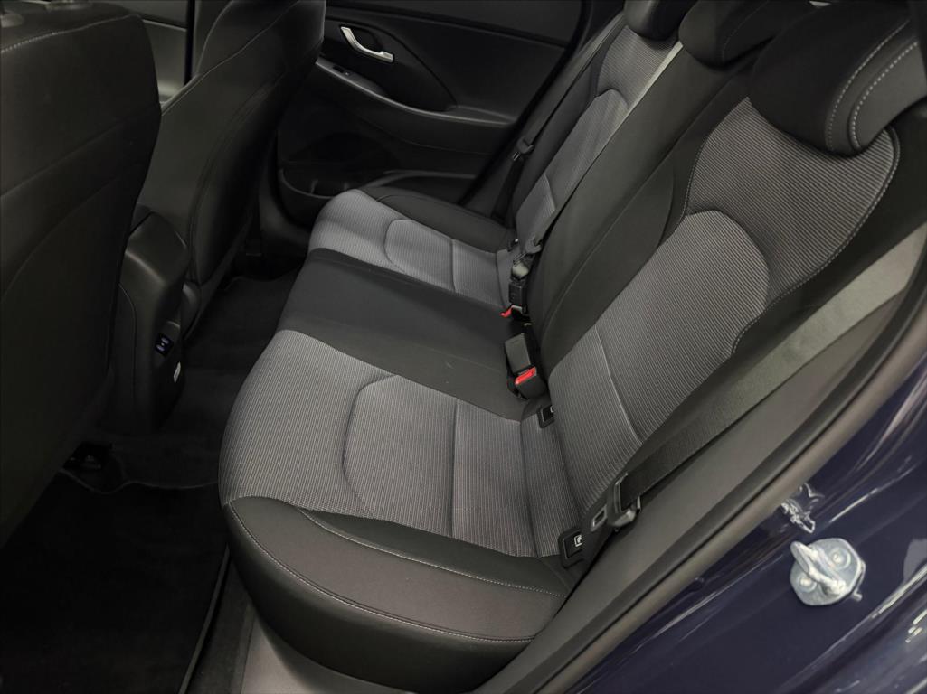 hyundai-i30-1-0-t-gdi-mt-kombi-smart-heat - 8
