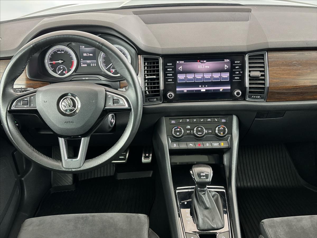 skoda-kodiaq-2-0-tdi-scout-4x4-7dsg - 4
