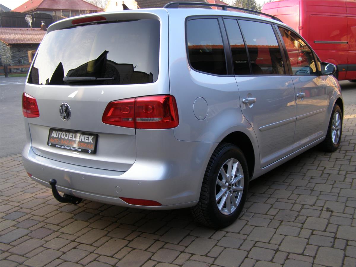 volkswagen-touran-1-2-77kw-po-stk - 4