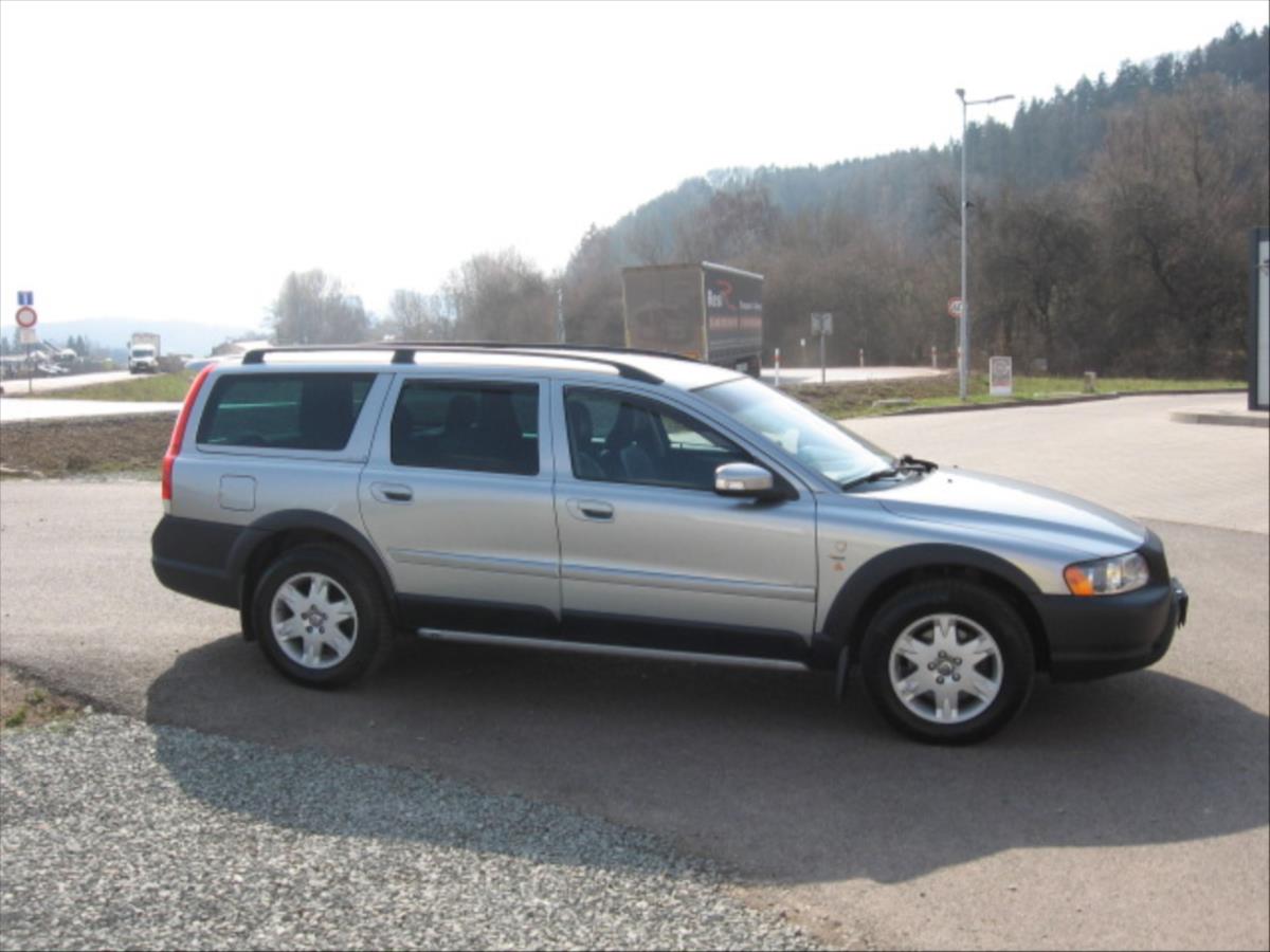 volvo-xc70-2-4-d5-automat-awd - 4