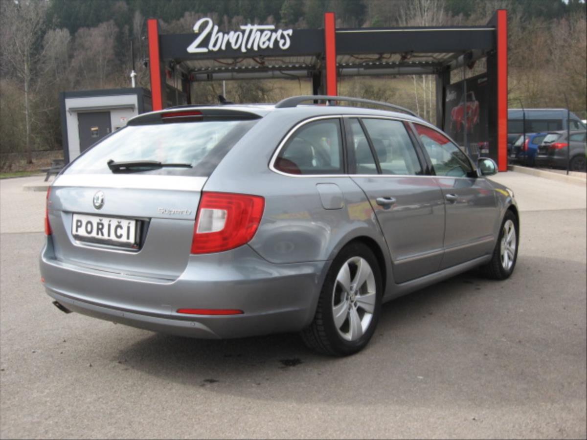 skoda-superb-2-0-dsg-125-kw - 5