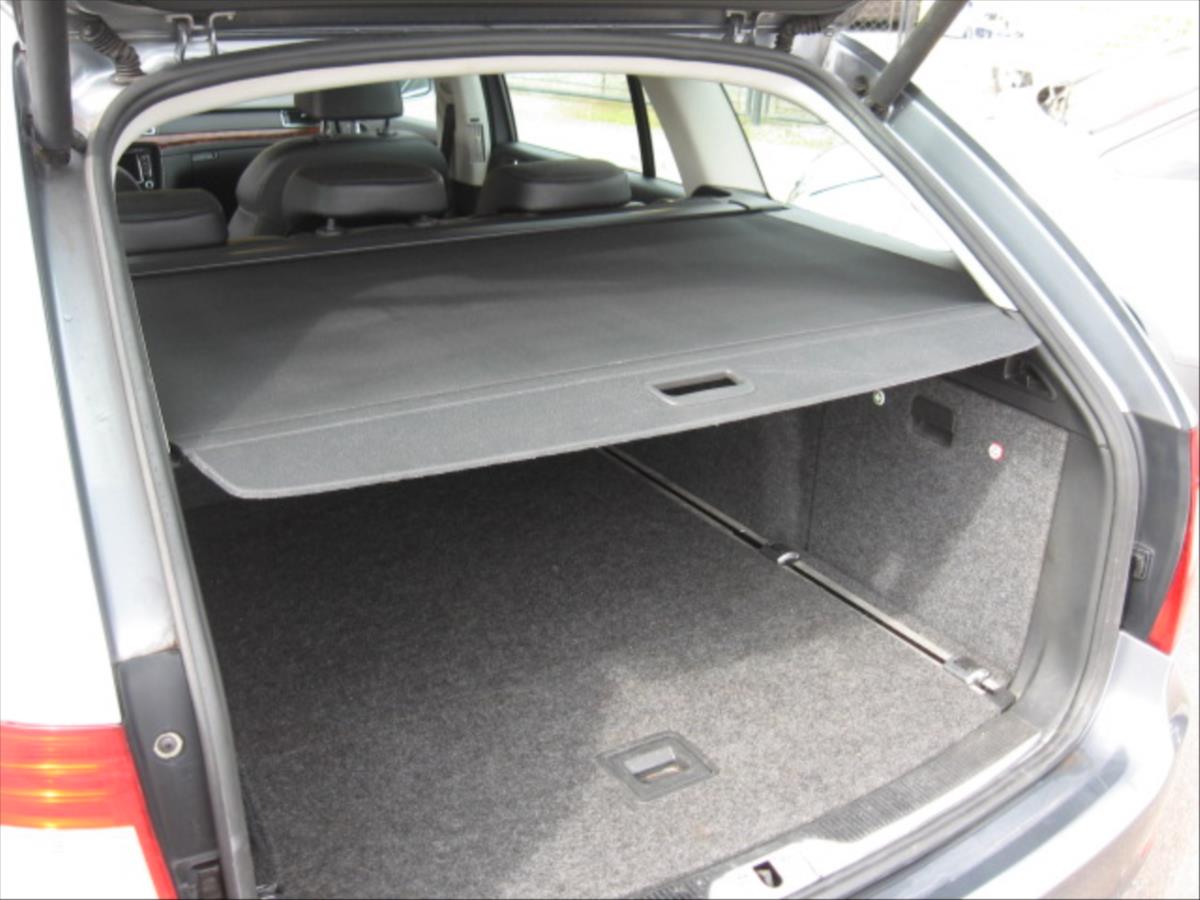 skoda-superb-2-0-dsg-125-kw - 9