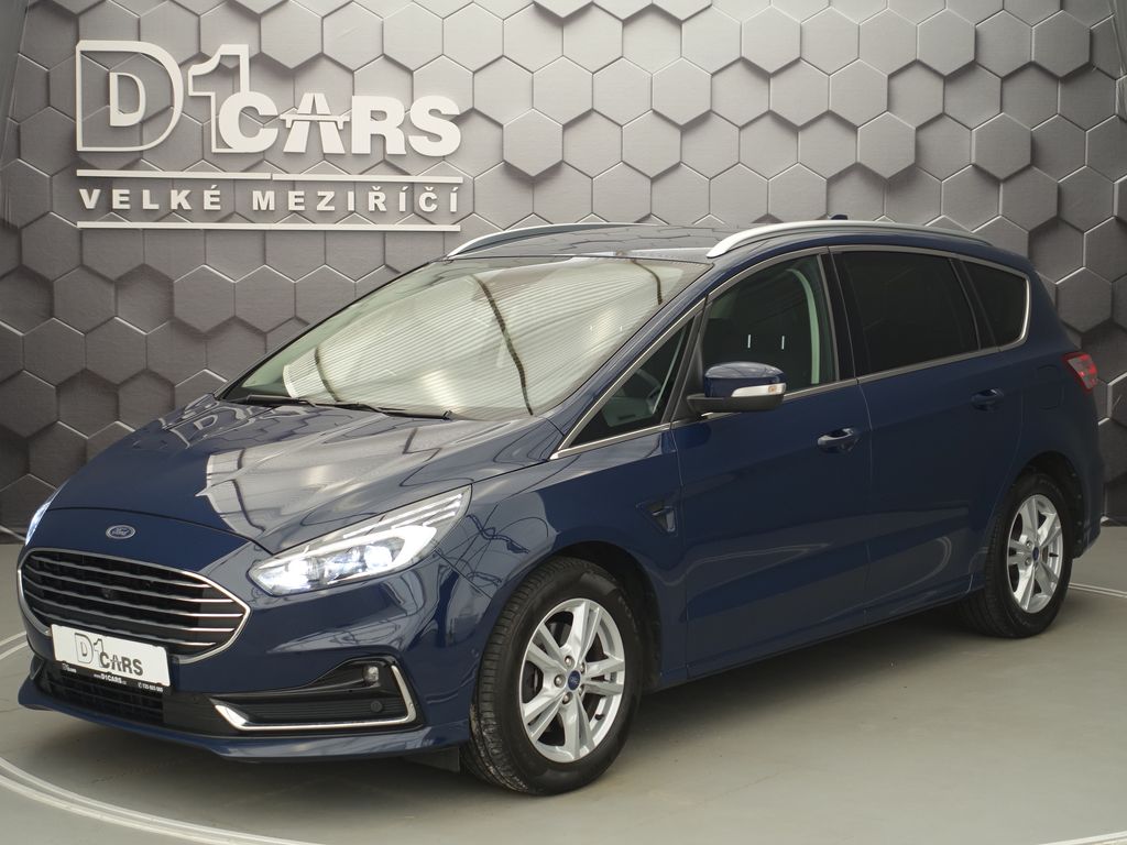 Ford S-MAX 140 kW, Titanium, tažné, LED