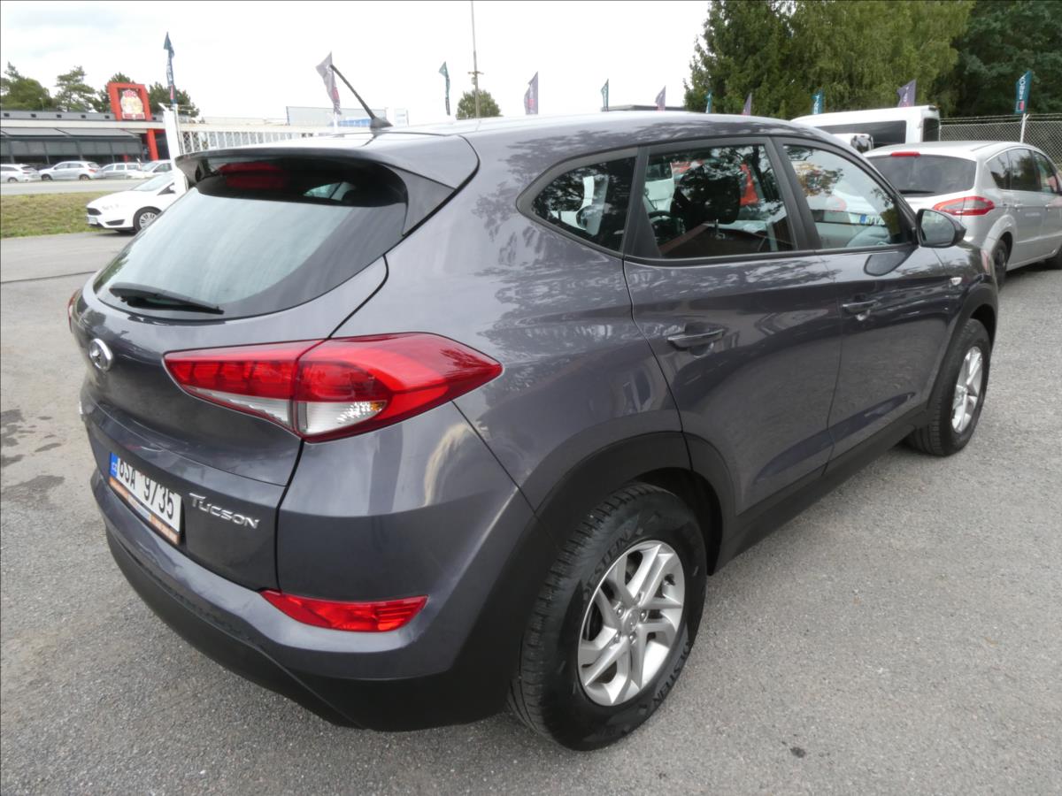 hyundai-tucson-1-6-gdi-2x-kola-klimatizace - 8