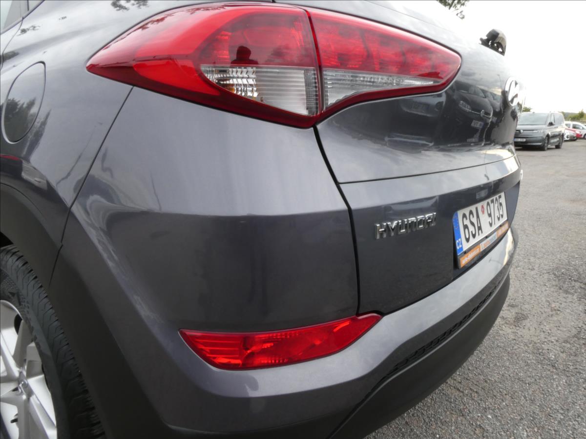 hyundai-tucson-1-6-gdi-2x-kola-klimatizace - 9